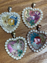Load image into Gallery viewer, Keychain / Zipper Pull Flower Heart Creations
